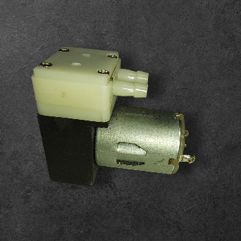 Mini membranska črpalka do 100mL/minuto DC 12V